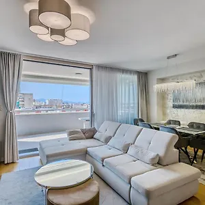  Apartment Luxury Sunset - With Garage And Balcony