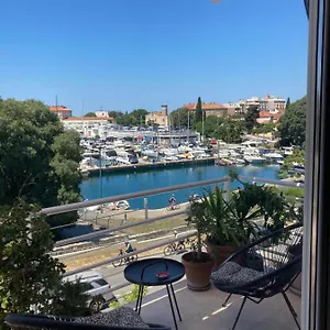  Apartment Summer Breeze